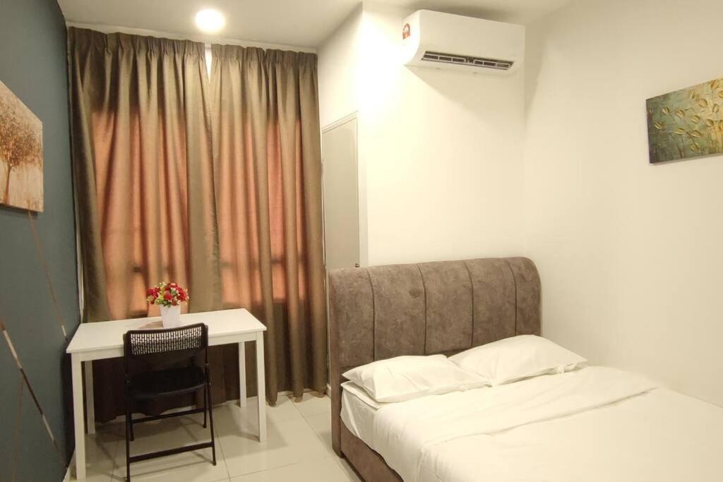 Hzb301-Selfcheck-In-Wi-Fi- Netflix- Parking- Pool-2 Bedroom- Klia, 7099 Σεπάνγκ Εξωτερικό φωτογραφία